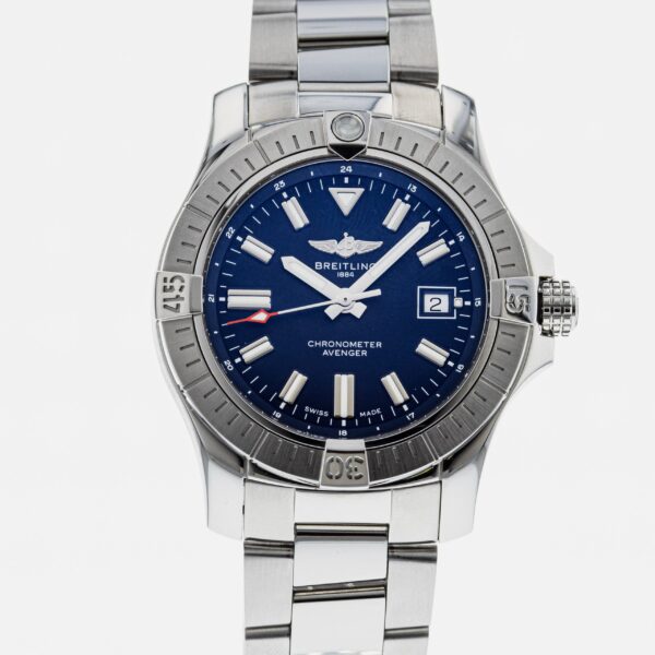Breitling Avenger Automatic 43 A17318