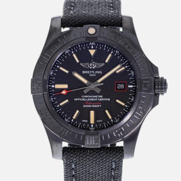 Breitling Avenger Blackbird 44 V17311