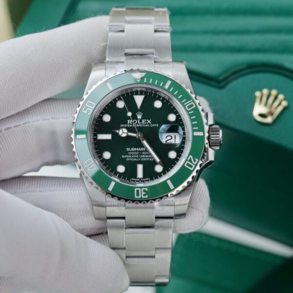 Rolex Best Replica Watch Submariner 116610LV Hulk VS Factory 40mm