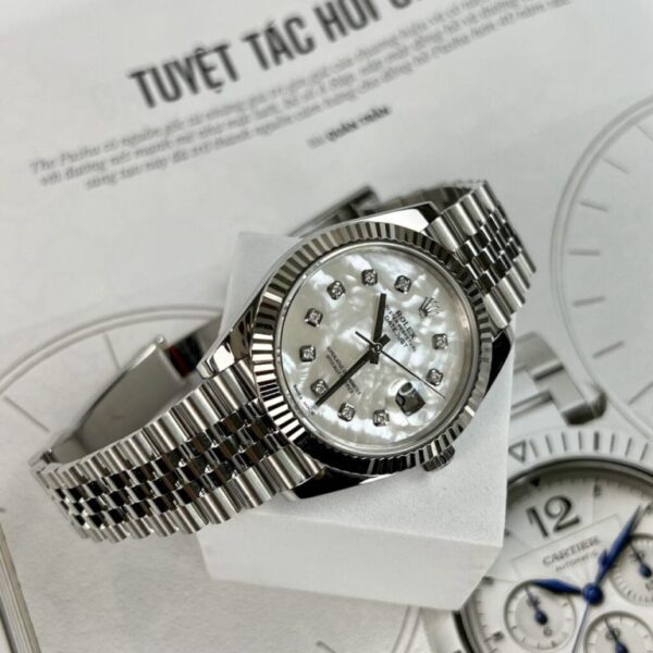 Rolex Replica Watch DateJust Dial Mother Of Pearl Moissanite Diamonds 41mm